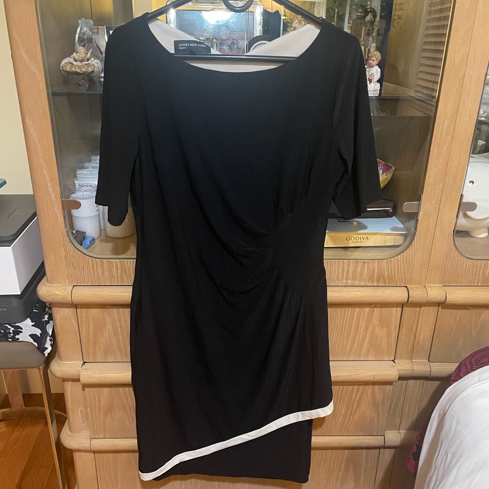 JONES NEW YORK BLACK DRESS